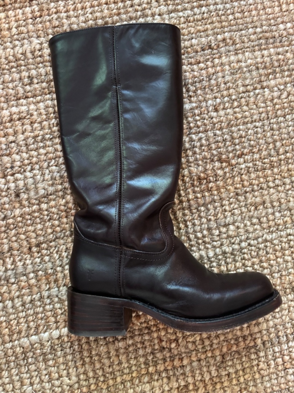 Iconic Frye Tall Campus 14L Bourbon Size 9 B